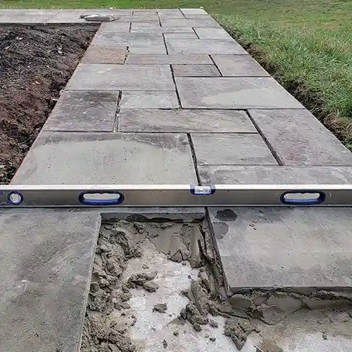 the-landscape-pro-sidewalk-construction