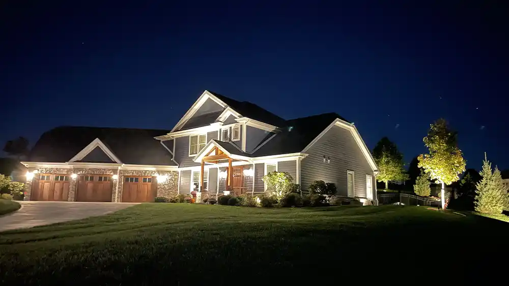 the-landscape-pro-landscape-management-outdoor-lighting-2